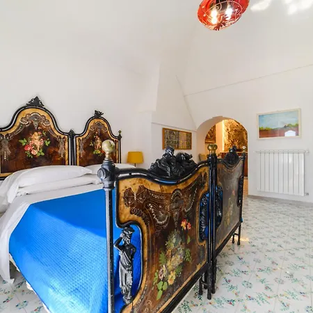 Estate4home - Casa Bouganville Nyaraló Positano